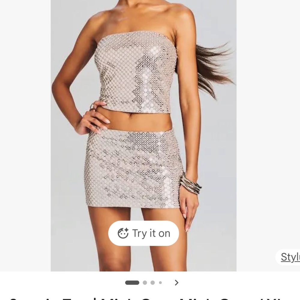 Retrofete  Silver strapless Sequin top